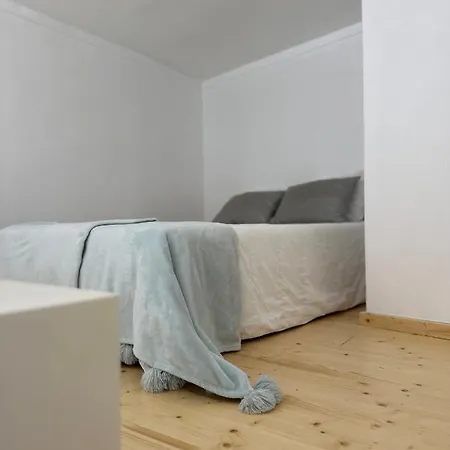Bed and Breakfast Glass Boutique - & 4*