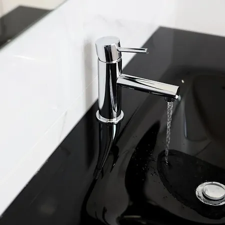 Glass Boutique - & Bed & Breakfast Marinha Grande