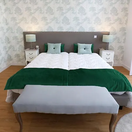 Glass Boutique - & Marinha Grande