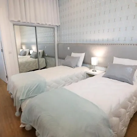 Glass Boutique - & 3*