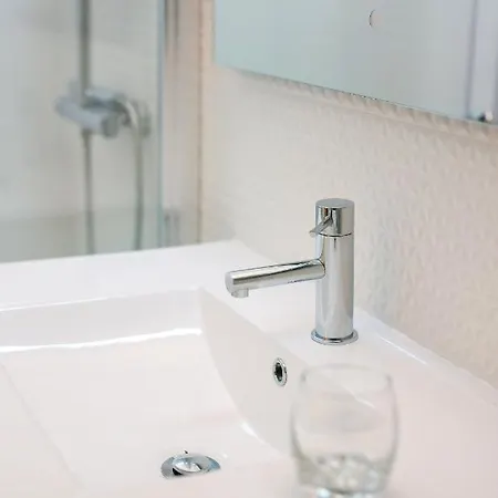 Glass Boutique - & Bed & Breakfast Marinha Grande