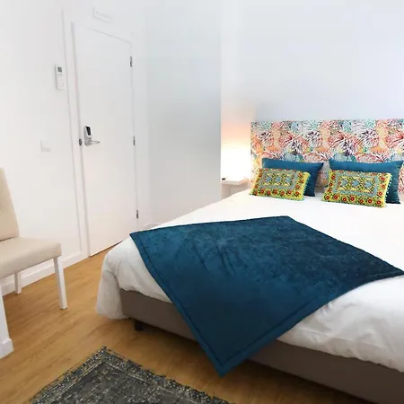 Glass Boutique - & Bed and breakfast Marinha Grande