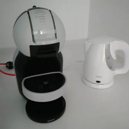 Bed & Breakfast Glass Boutique - &