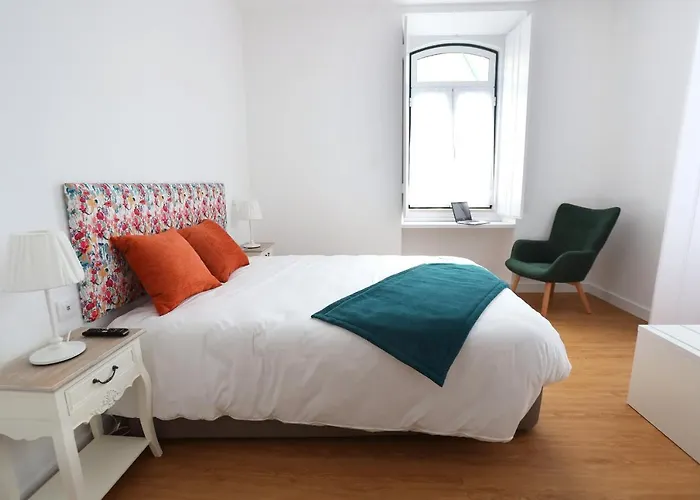 Glass Boutique - & Bed & Breakfast Marinha Grande