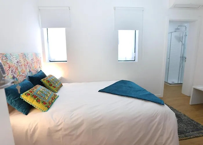 Glass Boutique - & Bed & Breakfast Marinha Grande