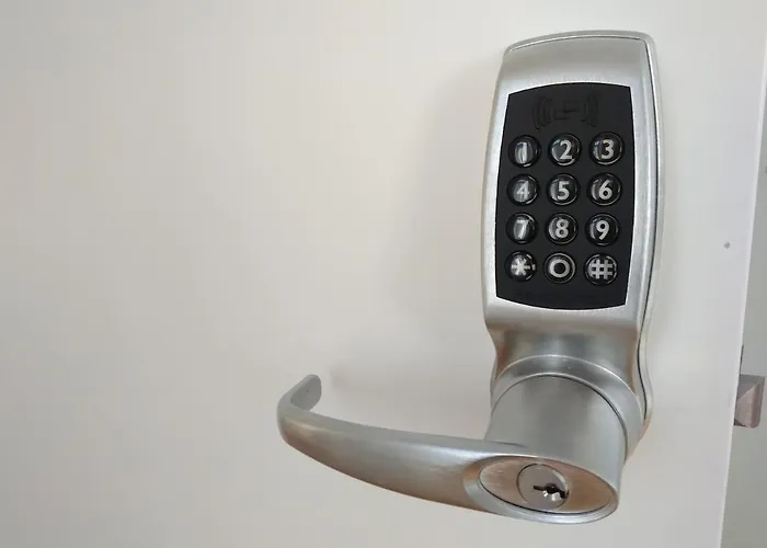 Bed & Breakfast Glass Boutique - &